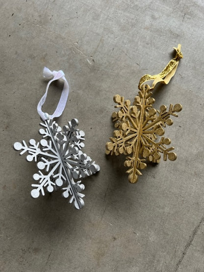 3D Snowflake Ornament in gold & silver